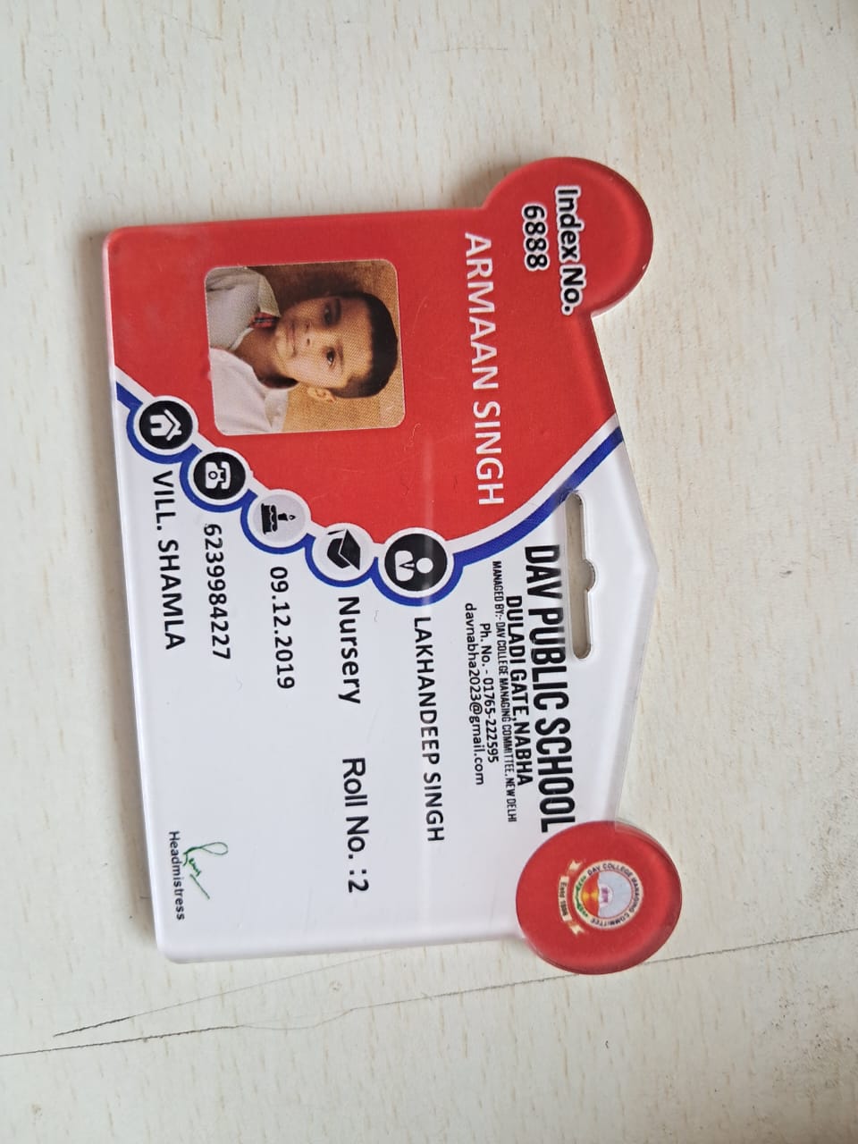 id card custom design 2 circle on top